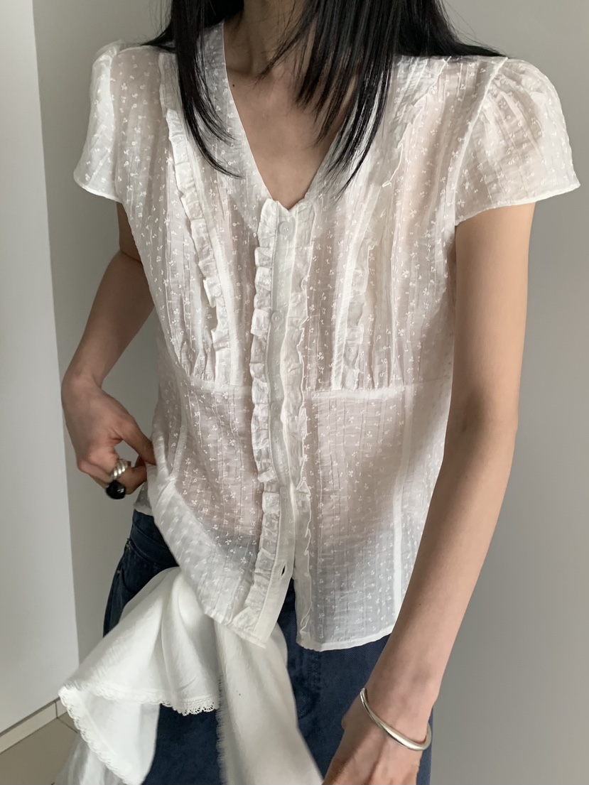 VAARA韓國東大門直郵女士新款人氣26春夏推薦休閑襯衫蕾絲衫VAARA襯衫/蕾絲衫