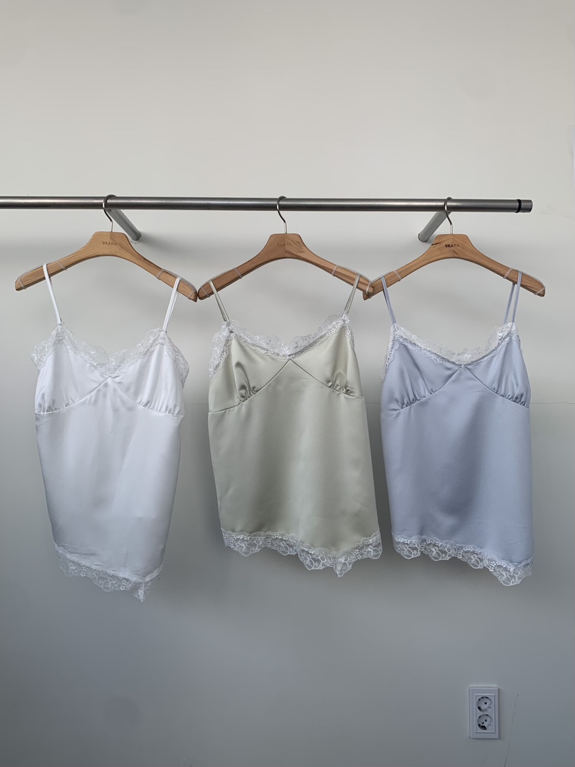 VAARA韓國東大門直郵女士新款人氣26春夏職業吊帶背心緞面VAARA吊帶/背心