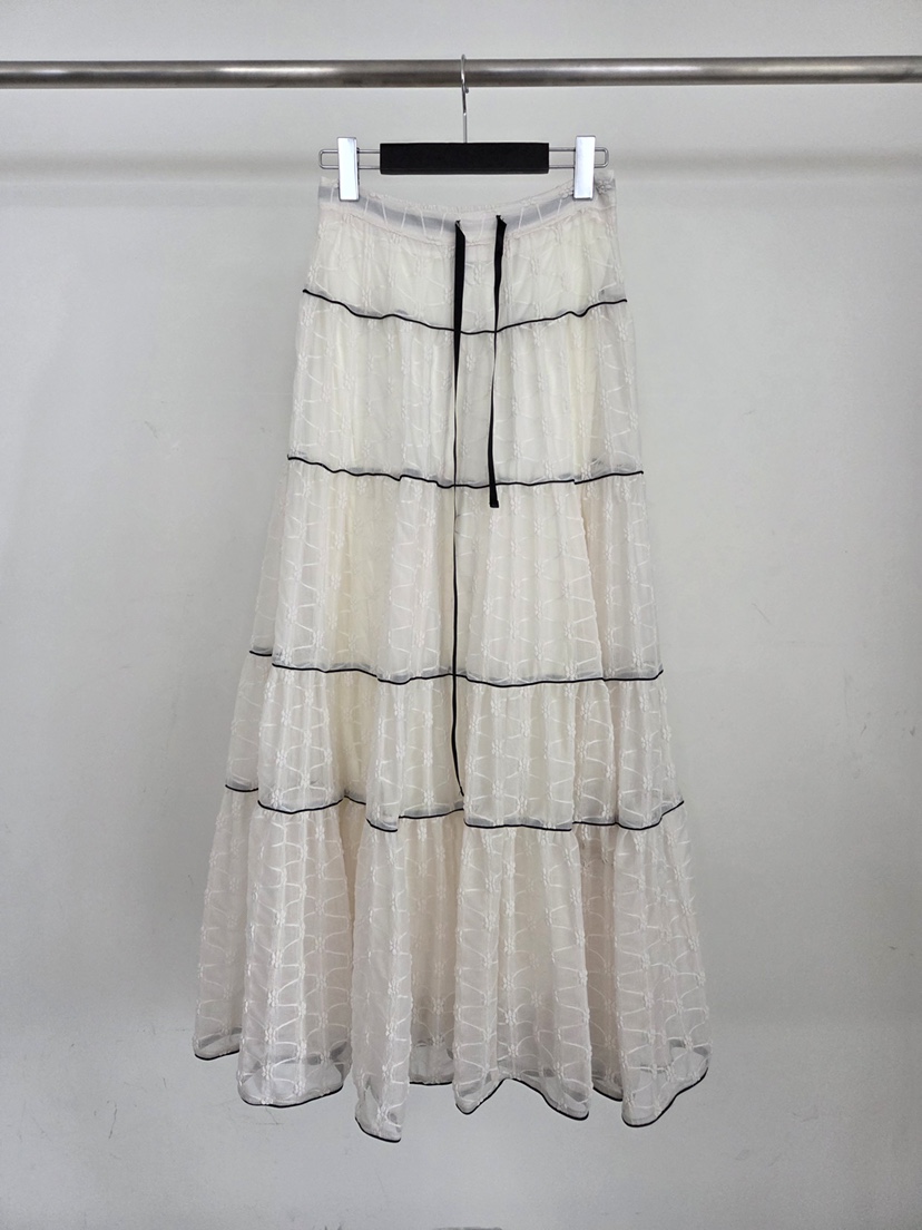 VERANDA韓國直郵女裝新品熱賣26春夏人氣職業時尚長裙蕾絲花VERANDA長裙圖色1