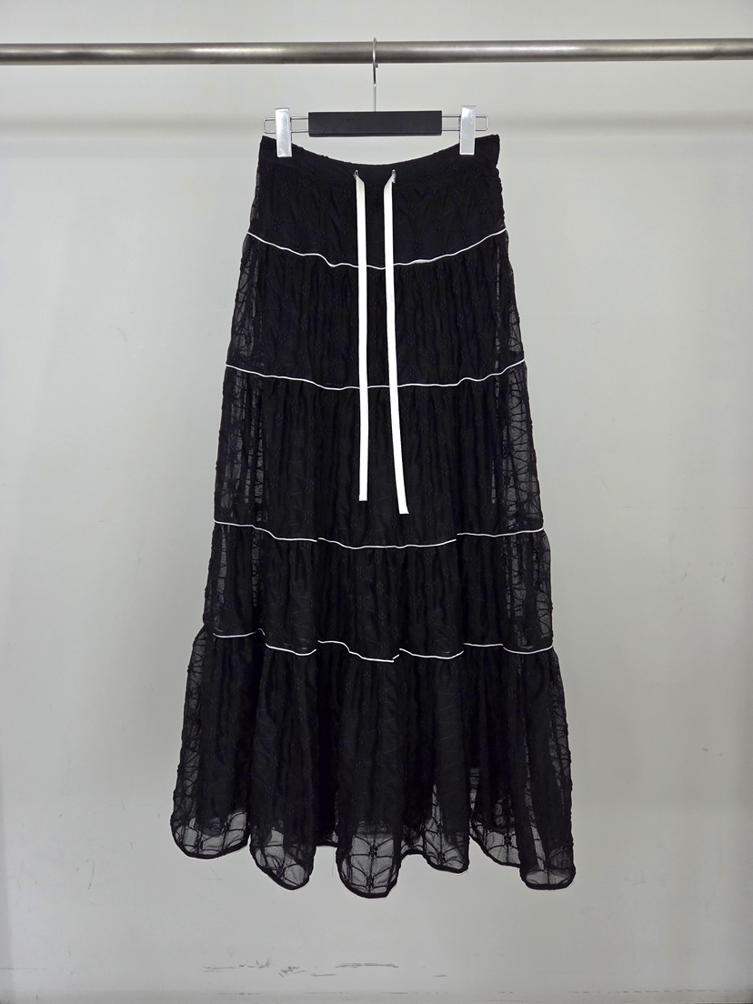 VERANDA韓國直郵女裝新品熱賣26春夏人氣職業時尚長裙蕾絲花VERANDA長裙圖色2