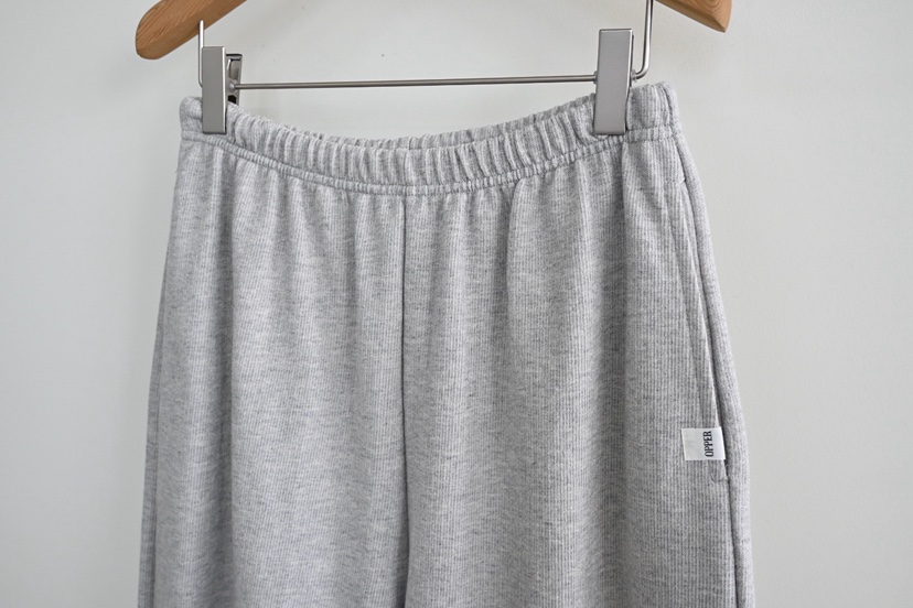 OP PER韓國東大門直郵女裝新款推薦時尚26春夏休閑褲條紋OPPER-simplebeige休閑褲