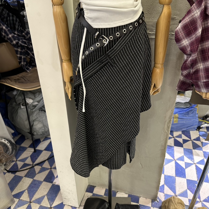 AMOUR韓國代購女裝新品時尚26春夏職業人氣熱賣長裙不對稱AMOUR長裙