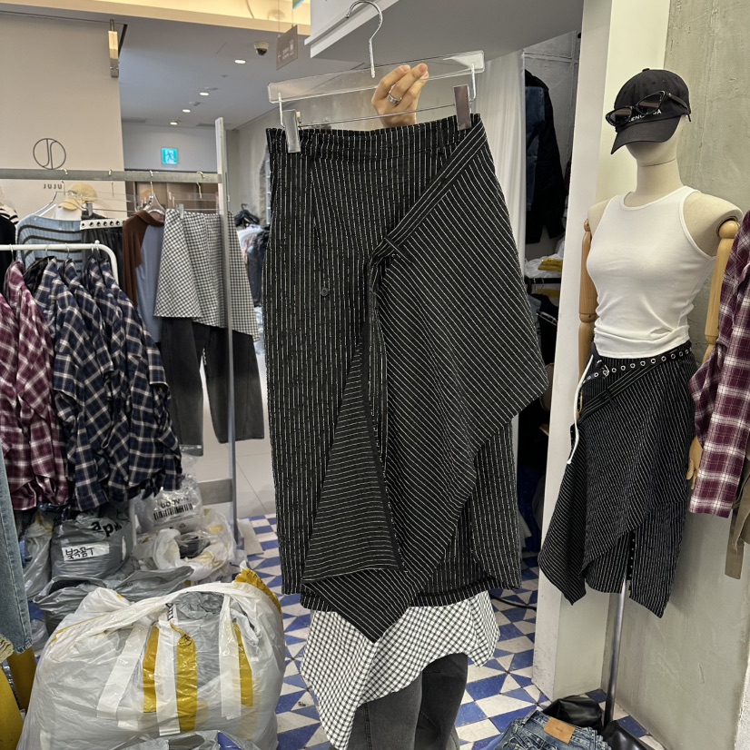 AMOUR韓國代購女裝新品時尚26春夏職業人氣熱賣長裙不對稱AMOUR長裙圖色1條紋