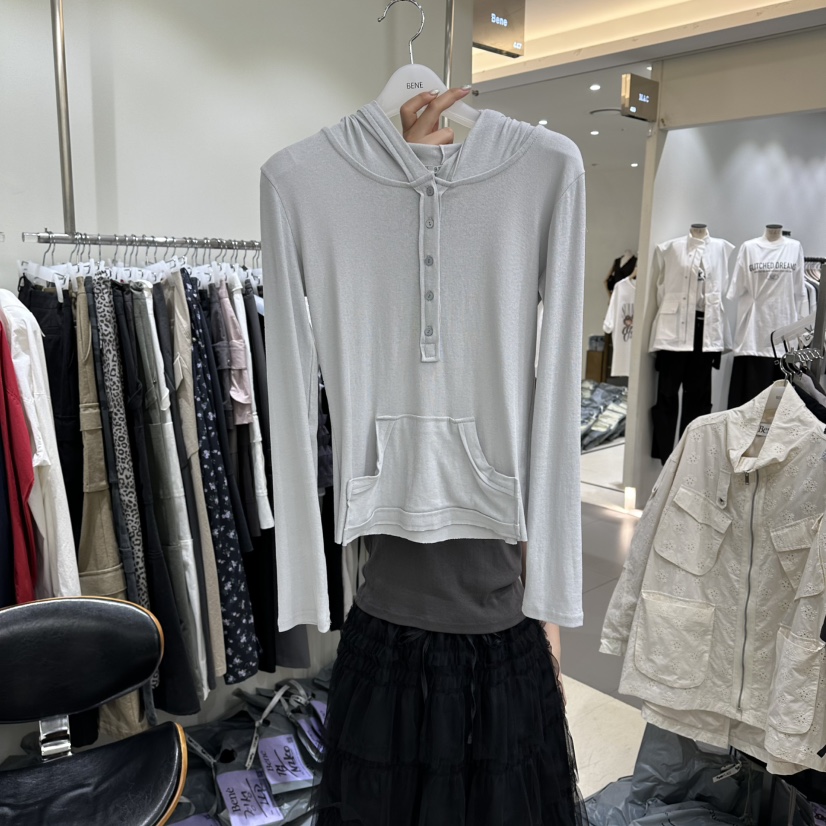 BENE韓國東大門直郵女裝新品人氣職業時尚推薦長袖T恤連帽衫BENE長袖T恤圖色2
