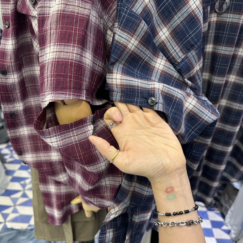 AMOUR韓國直郵女士新款26春夏職業人氣襯衫蕾絲衫可拆卸格子AMOUR襯衫/蕾絲衫