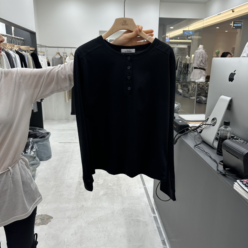 THE VALUE韓國東大門代購女裝新款熱賣人氣休閑推薦長袖T恤THE VALUE長袖T恤圖色2