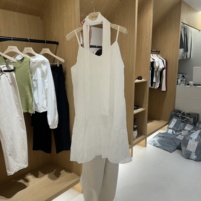 MILLIF韓國直郵女士新款時尚推薦熱賣26春夏連衣裙含脖帶圍巾MILLIF連衣裙圖色1