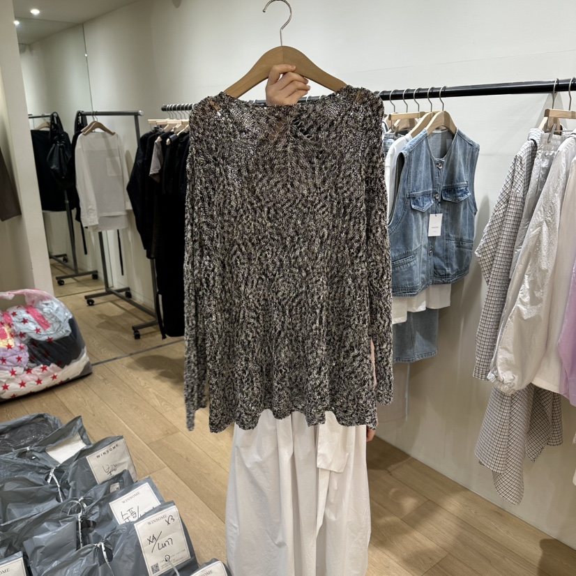 WINSOME韓國直郵實拍女裝新品熱賣時尚推薦針織衫不含配飾WINSOME針織衫