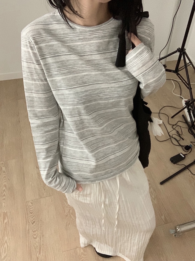 PLANTS ON GRAY韓國東大門直郵女裝新款時尚職業長袖T恤PLANTS ON GRAY長袖T恤