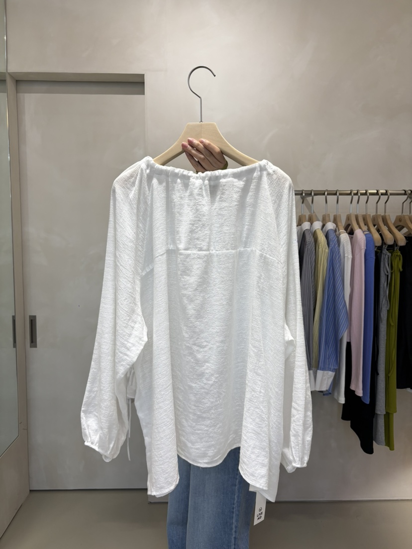 LIVE AID-P韓國代購女裝新品熱賣26春夏休閑襯衫蕾絲衫LIVE AID-P襯衫/蕾絲衫