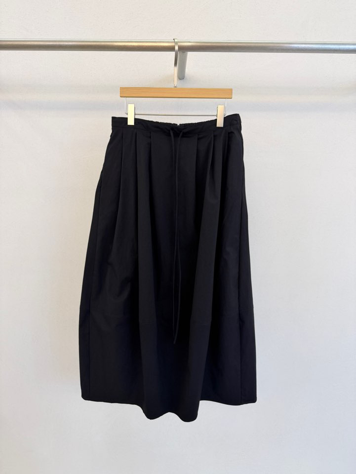 FORM韓國直郵女士新款休閑時尚人氣職業推薦26春夏熱賣長裙FORM長裙圖色2