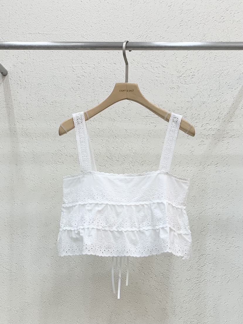 LIGHT AND SALT韓國直郵女裝新款推薦休閑吊帶背心蕾絲LIGHT AND SALT吊帶/背心圖色1