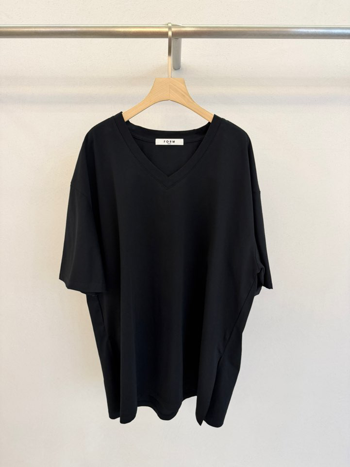 FORM韓國東大門代購女士新品推薦26春夏休閑人氣時尚T恤V領FORMT恤圖色2