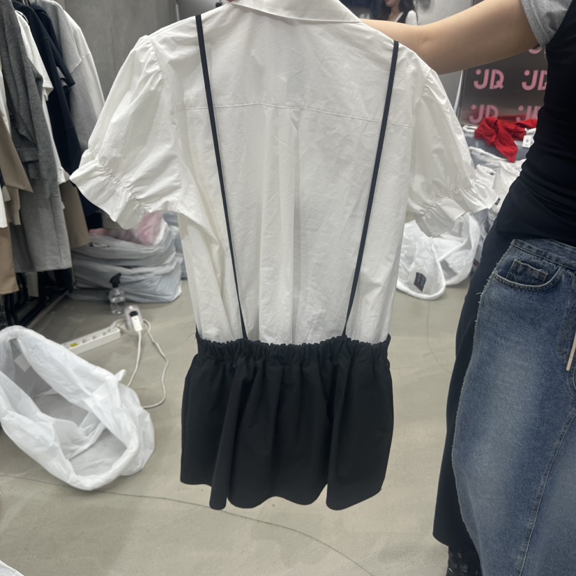 JUDYQUE韓國直郵實拍女裝新款推薦時尚人氣連衣裙不含內搭JUDYQUE連衣裙