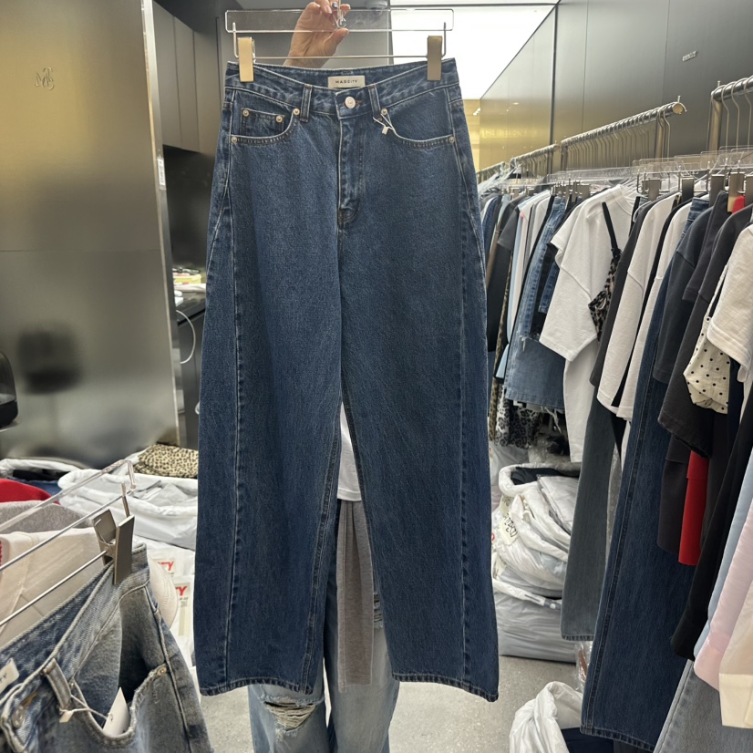 MADCITY/SAGAFURS韓國代購女士新款人氣26春夏牛仔褲寬松牛仔MADCITY/SAGAFURS牛仔褲圖色2深色實際價格49000