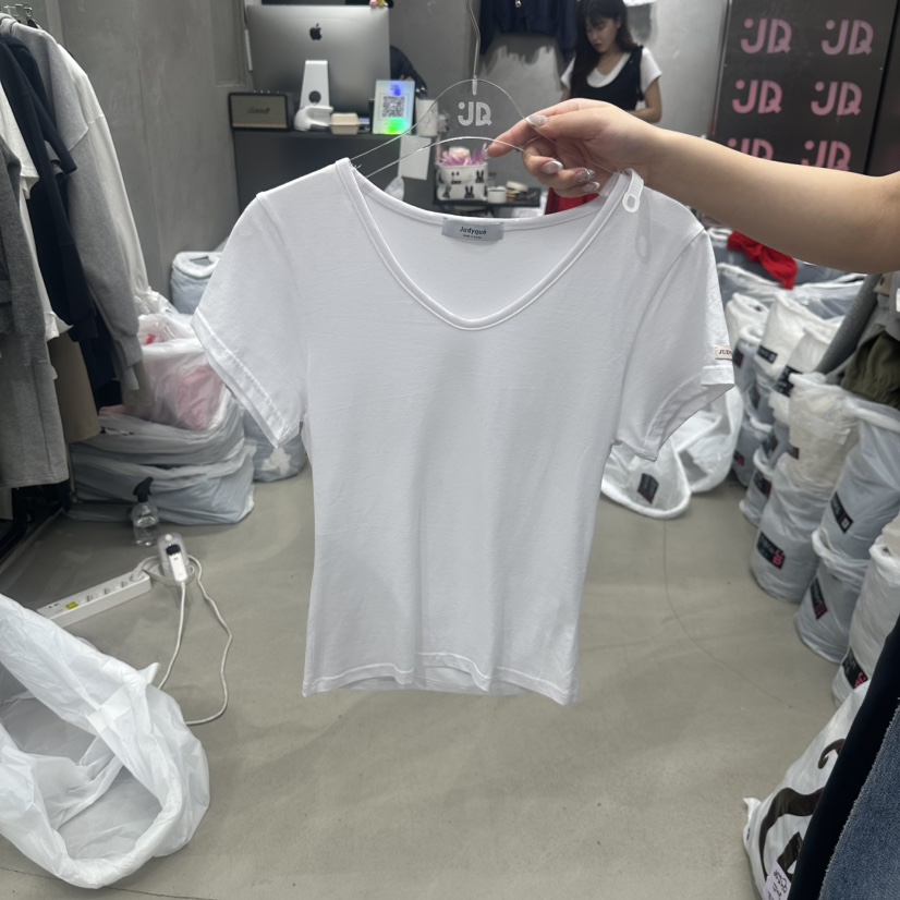 JUDYQUE韓國直郵實拍女士新款熱賣休閑職業時尚推薦26春夏T恤JUDYQUET恤圖色1