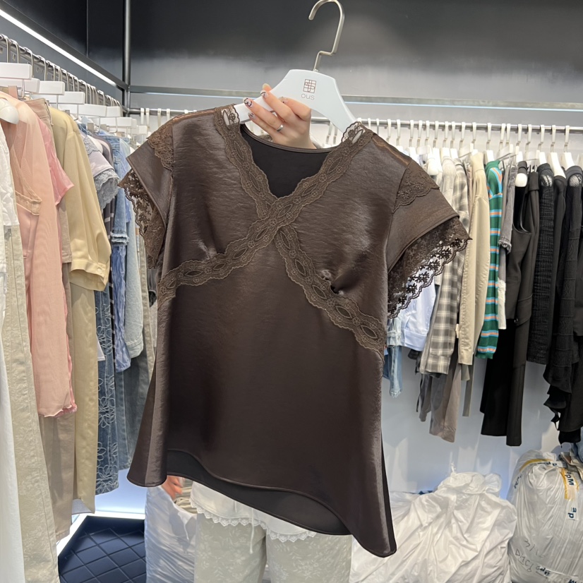 OUS/INCH-L韓國代購女士新款熱賣推薦人氣襯衫蕾絲衫緞面OUS/INCH襯衫/蕾絲衫圖色2