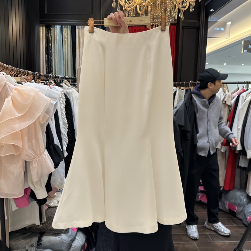 HERISH韓國直郵女裝新品職業26春夏推薦熱賣人氣時尚長裙Herish長裙圖色1