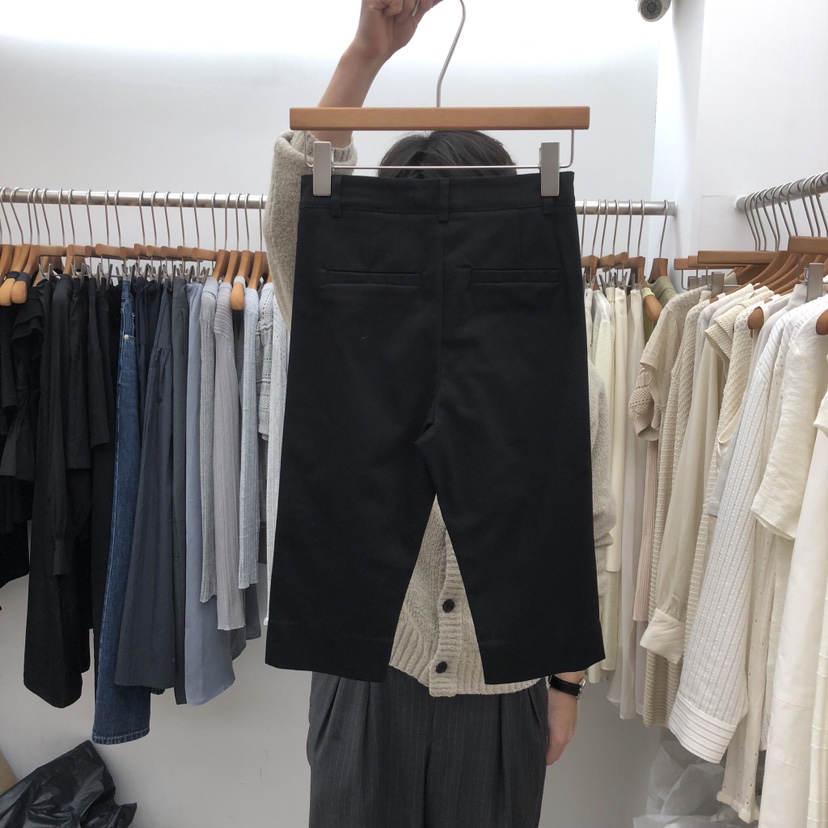 DRESS ROOM韓國直郵實拍女裝新款人氣休閑短褲七分褲開衩DRESS ROOM短褲