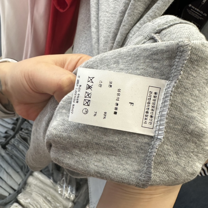 EOOB/LAMEREI韓國東大門直郵女裝新款人氣26春夏T恤褶皺EOOB/LAMEREIT恤