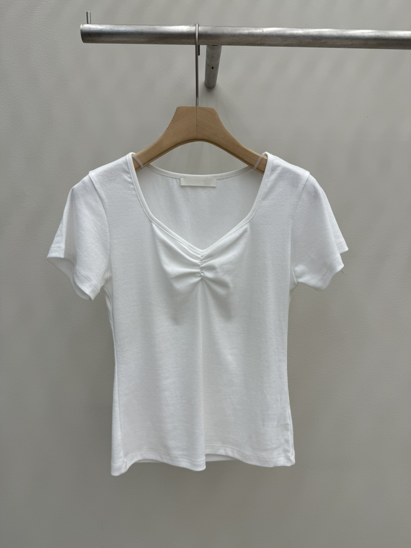 EOOB/LAMEREI韓國東大門直郵女裝新款人氣26春夏T恤褶皺EOOB/LAMEREIT恤圖色4