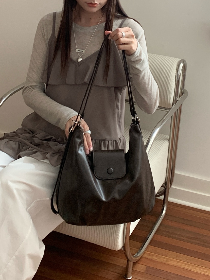 POSH BLUE東大門實拍女士新品26春夏職業單肩斜跨包復古POSH BLUE單肩/斜跨包