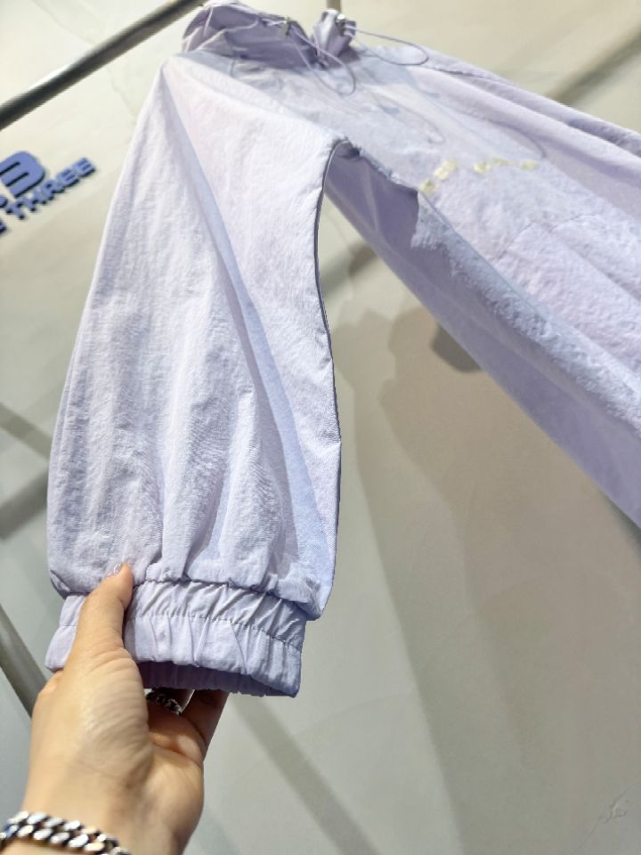 1.3韓國代購女裝新款真品職業休閑人氣推薦時尚26春夏衛衣1.3衛衣