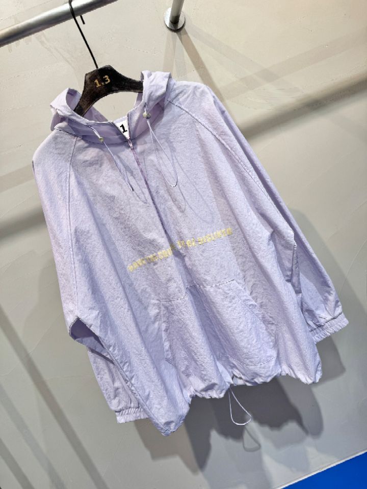 1.3韓國代購女裝新款真品職業休閑人氣推薦時尚26春夏衛衣1.3衛衣