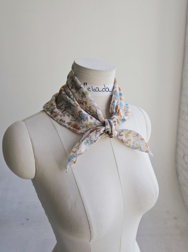 EBADA東大門直郵女裝新品26春夏推薦人氣真品職業圍巾披肩EBADA圍巾/披肩圖色1