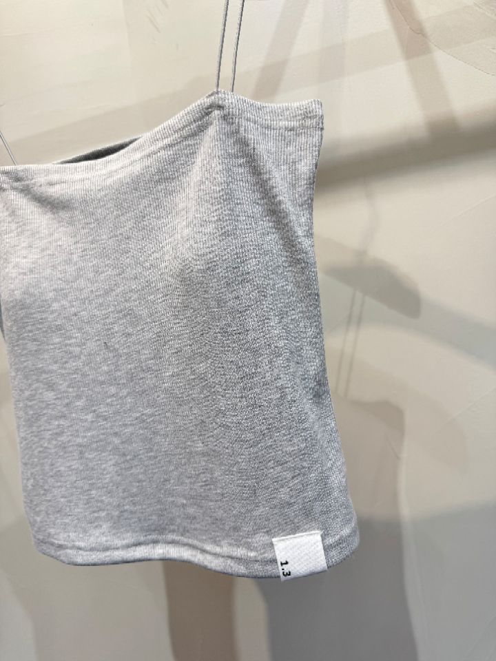 1.3韓國直郵女裝新品人氣熱賣職業休閑時尚推薦吊帶背心1.3吊帶/背心