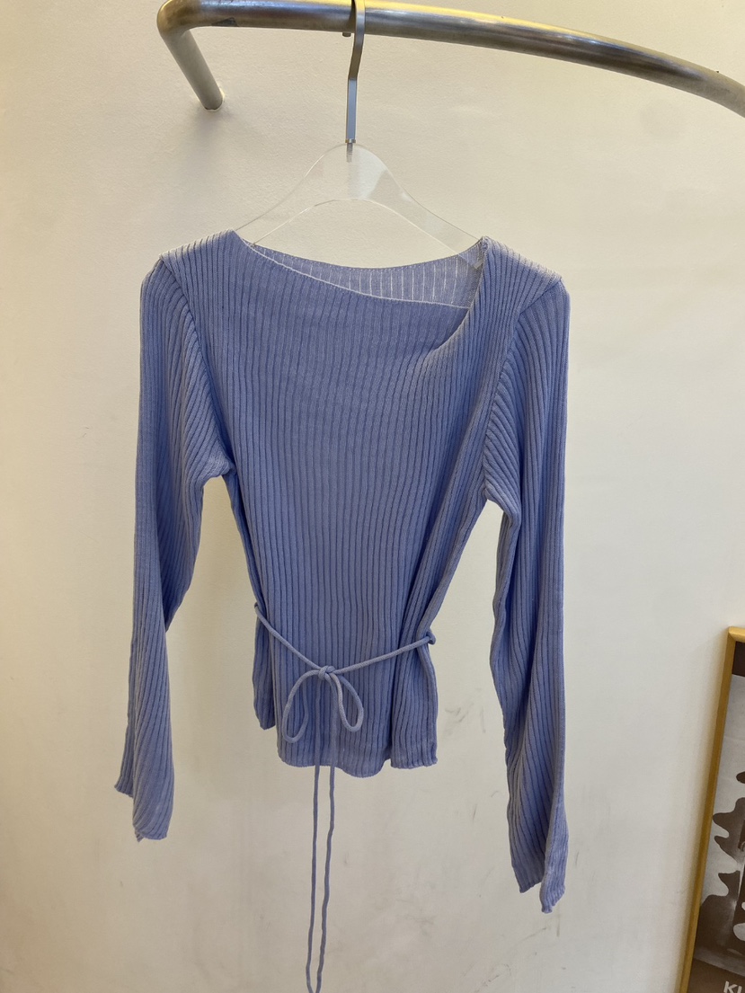 BLACK BIJOU韓國直郵女裝新品職業推薦針織衫含腰繩船領BLACK BIJOU針織衫圖色3