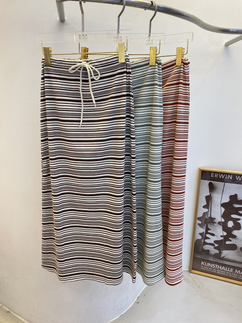 BLACK BIJOU韓國東大門直郵女士新品推薦26春夏休閑長裙BLACK BIJOU長裙