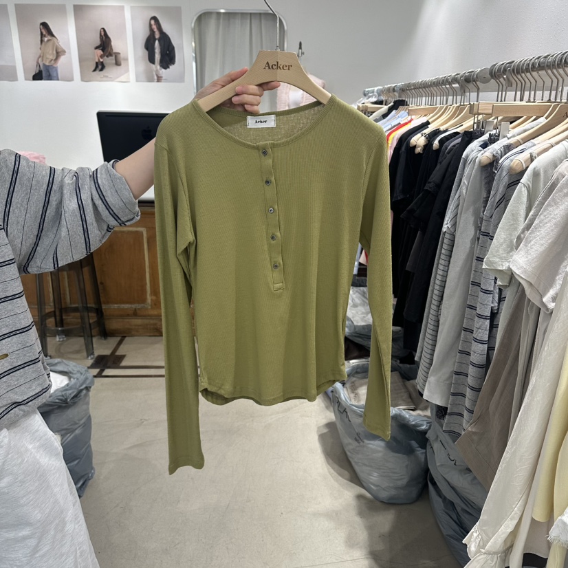 ACKER韓國東大門直郵女士新款熱賣人氣長袖T恤不含內搭紐扣ACKER長袖T恤圖色1