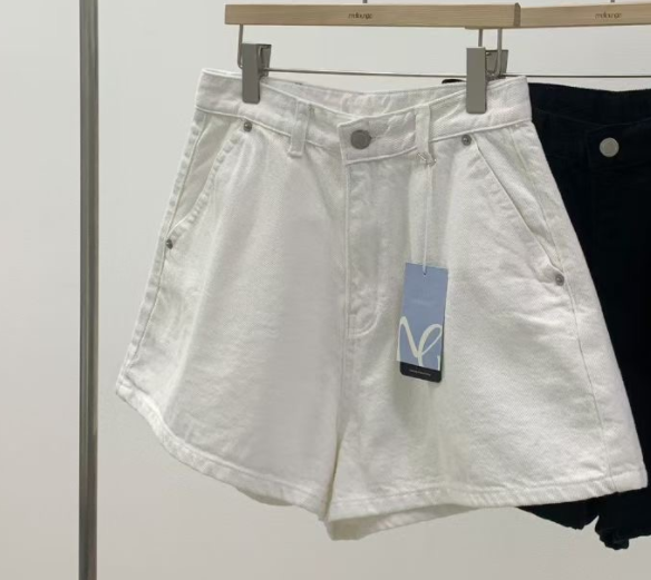 MELLOUNGE-멜라운지-T韓國東大門直郵女裝新款時尚短褲MELLOUNGE-2件起短褲圖色1