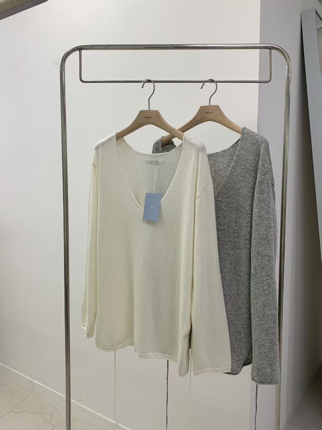 MELLOUNGE-멜라운지-T韓國直郵實拍女裝新品人氣針織衫MELLOUNGE-2件起針織衫