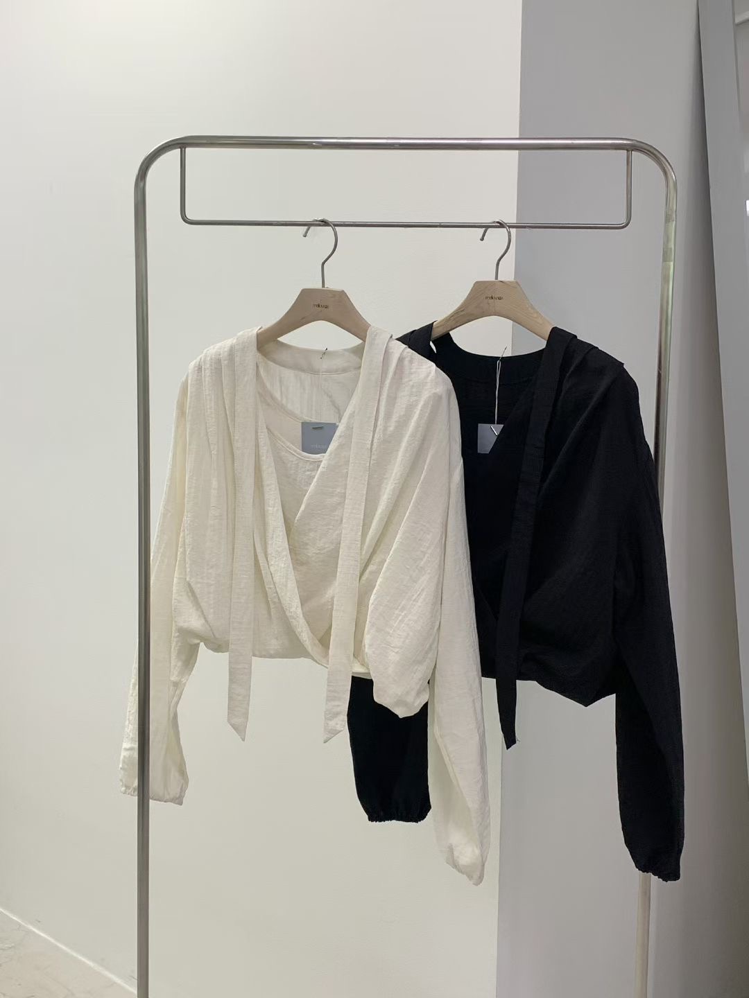 MELLOUNGE-멜라운지-T韓國直郵實拍女士新品26春夏襯衫蕾絲衫不含內搭MELLOUNGE-2件起襯衫/蕾絲衫圖色2左二色