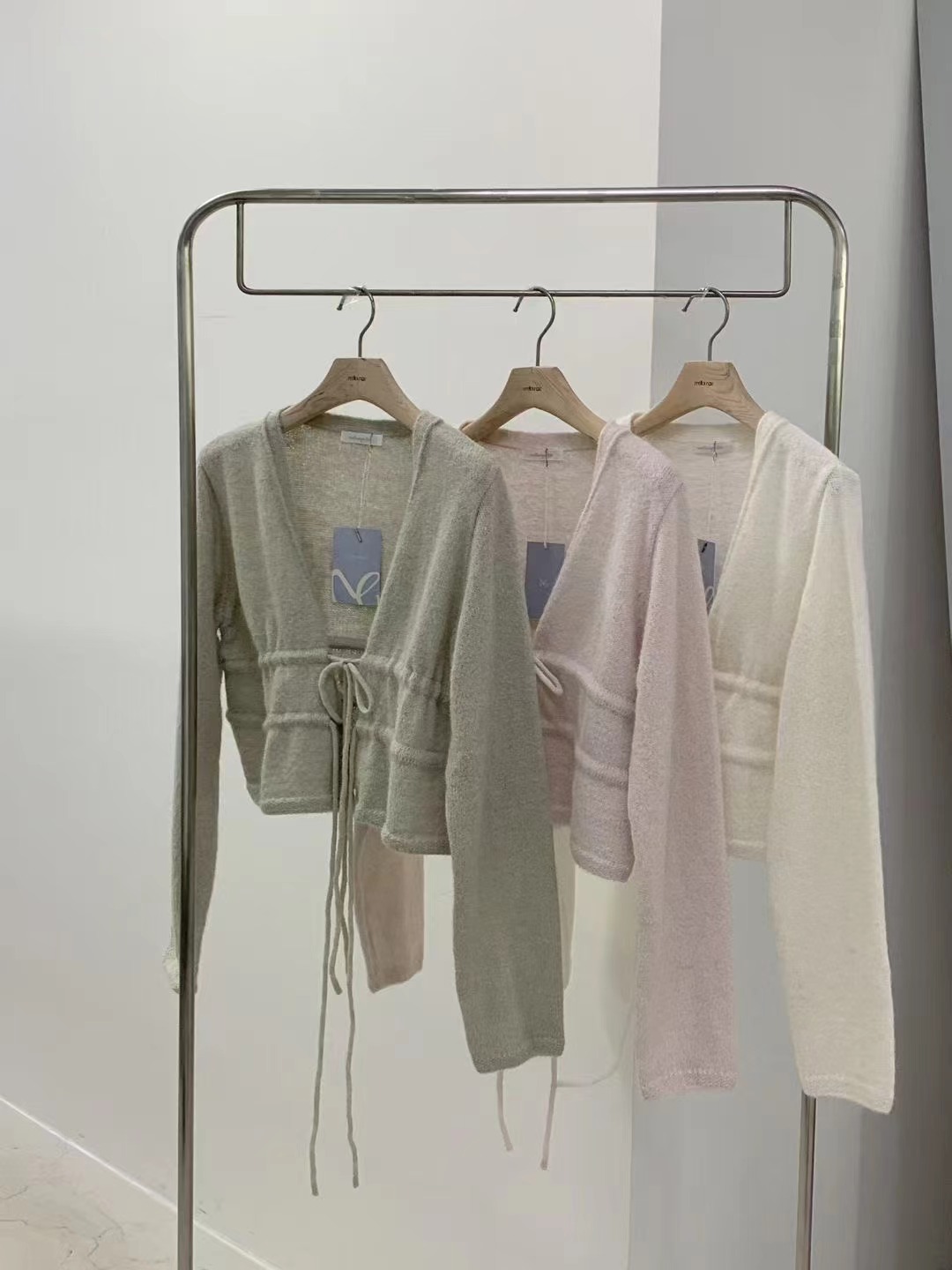 MELLOUNGE-멜라운지-T韓國代購女士新款人氣時尚針織衫MELLOUNGE-2件起針織衫