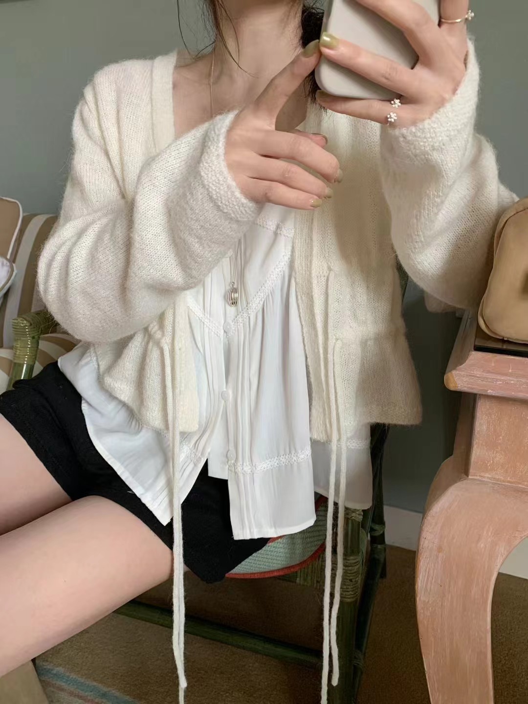 MELLOUNGE-멜라운지-T韓國代購女士新款人氣時尚針織衫MELLOUNGE-2件起針織衫