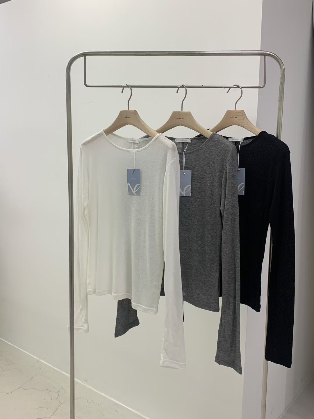 MELLOUNGE-멜라운지-T韓國東大門直郵女裝新品熱賣長袖T恤不含配飾天絲鏤空MELLOUNGE-2件起長袖T恤圖色3左三色