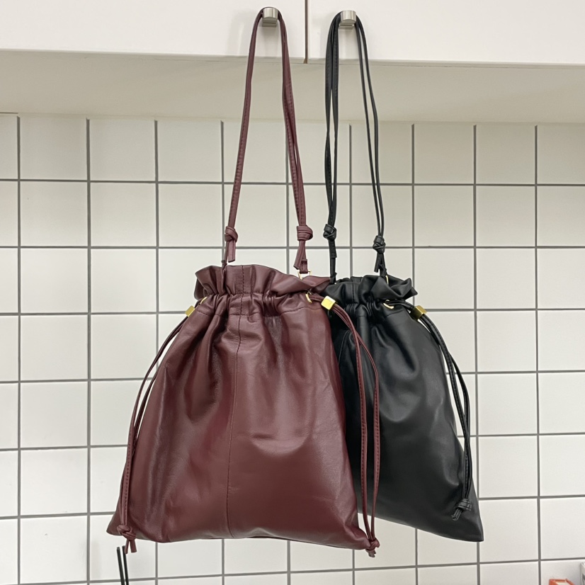 J PLACE韓國東大門代購女裝新款26春夏時尚人氣單肩斜跨包J PLACE單肩/斜跨包