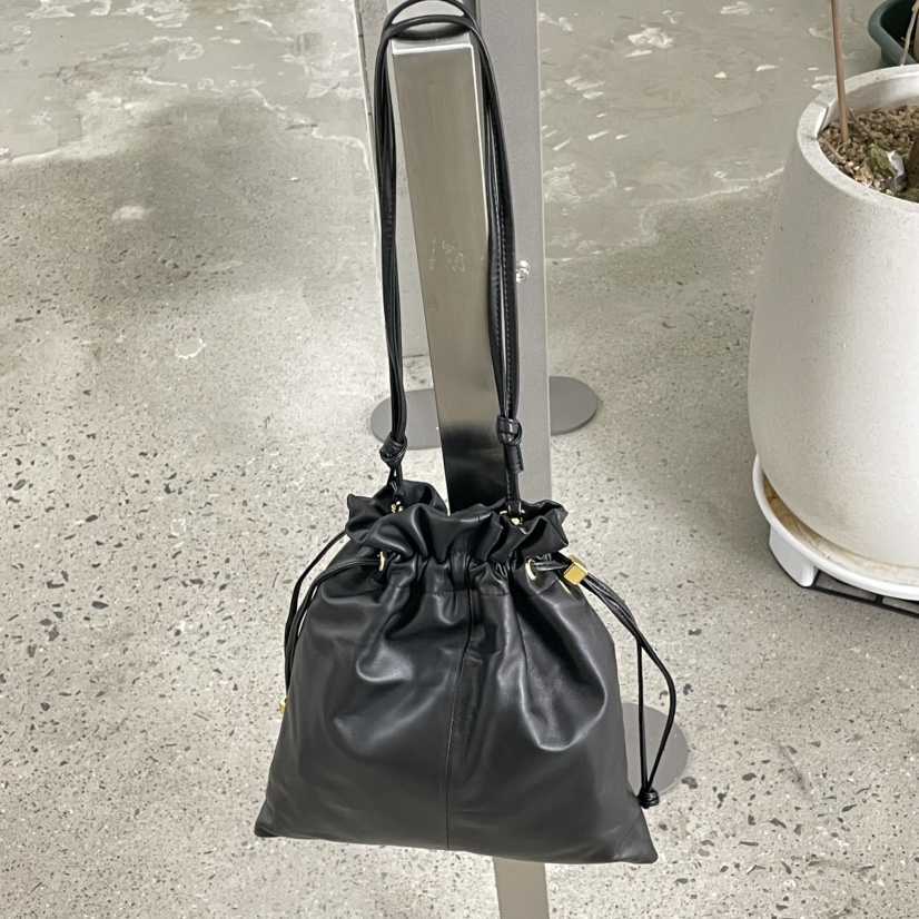 J PLACE韓國東大門代購女裝新款26春夏時尚人氣單肩斜跨包J PLACE單肩/斜跨包圖色2