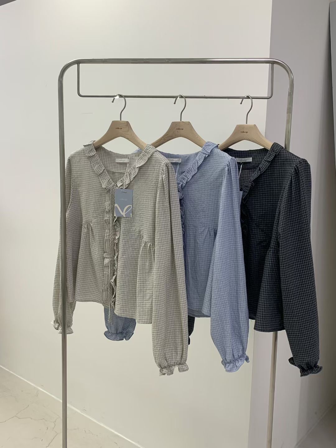 MELLOUNGE-멜라운지-T韓國東大門直郵女士新品人氣襯衫蕾絲衫MELLOUNGE-2件起襯衫/蕾絲衫