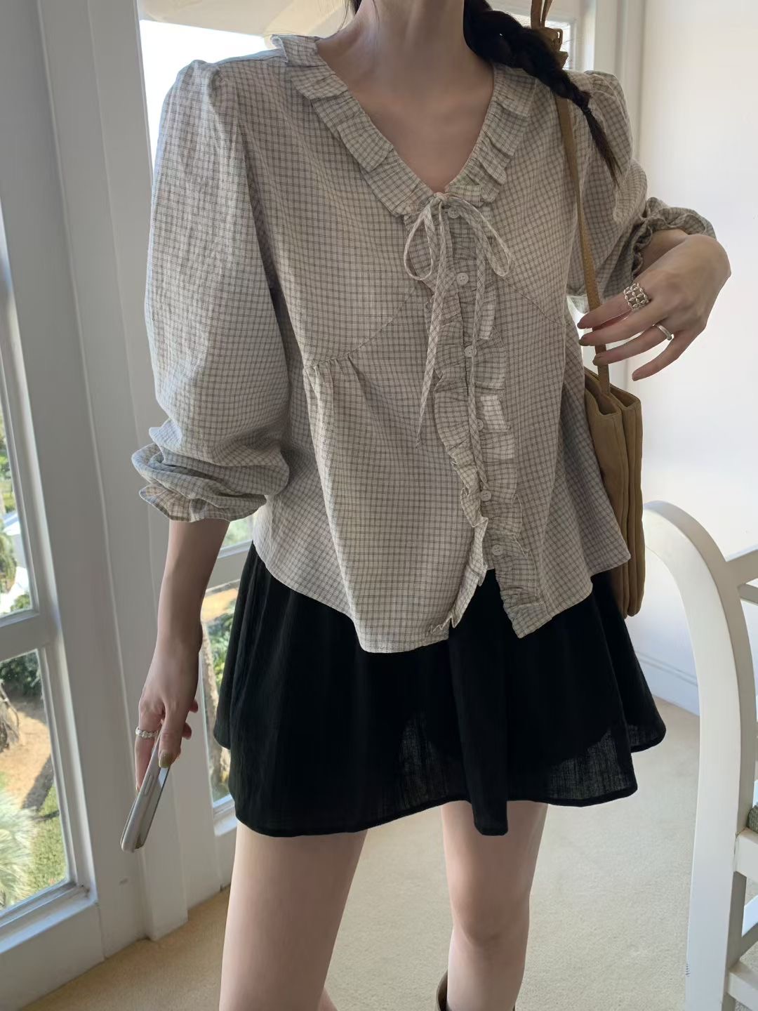 MELLOUNGE-멜라운지-T韓國東大門直郵女士新品人氣襯衫蕾絲衫MELLOUNGE-2件起襯衫/蕾絲衫圖色1