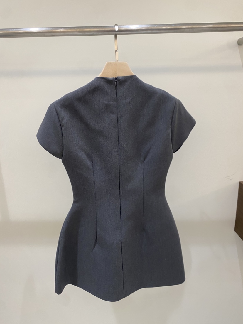 BES韓國直郵女士新款熱賣時尚推薦26春夏人氣休閑職業連衣裙BES SEOUL連衣裙