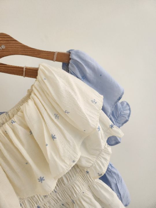 FEMME韓國代購女裝新款熱賣職業時尚26春夏襯衫蕾絲衫刺繡露肩FEMME襯衫/蕾絲衫