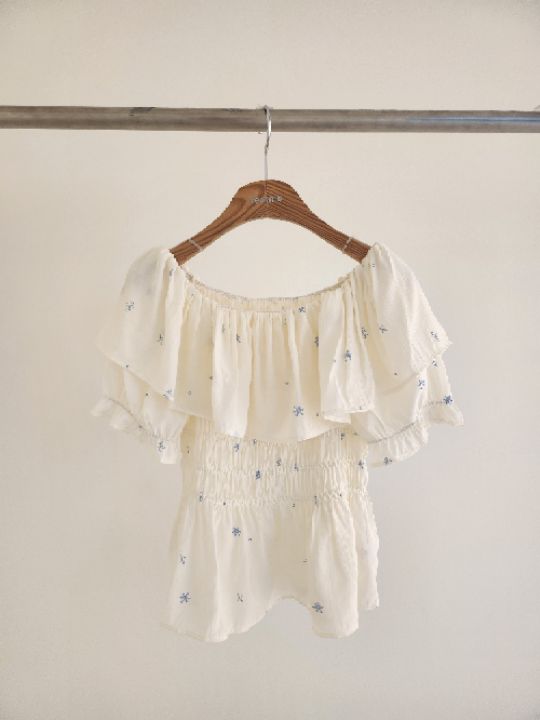 FEMME韓國代購女裝新款熱賣職業時尚26春夏襯衫蕾絲衫刺繡露肩FEMME襯衫/蕾絲衫圖色1