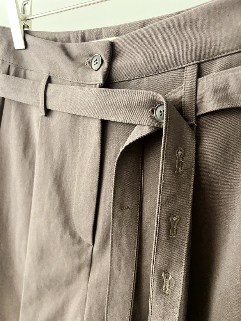 LOGON韓國直郵女士新品推薦職業休閑熱賣人氣短褲含腰帶紐扣LOGON短褲