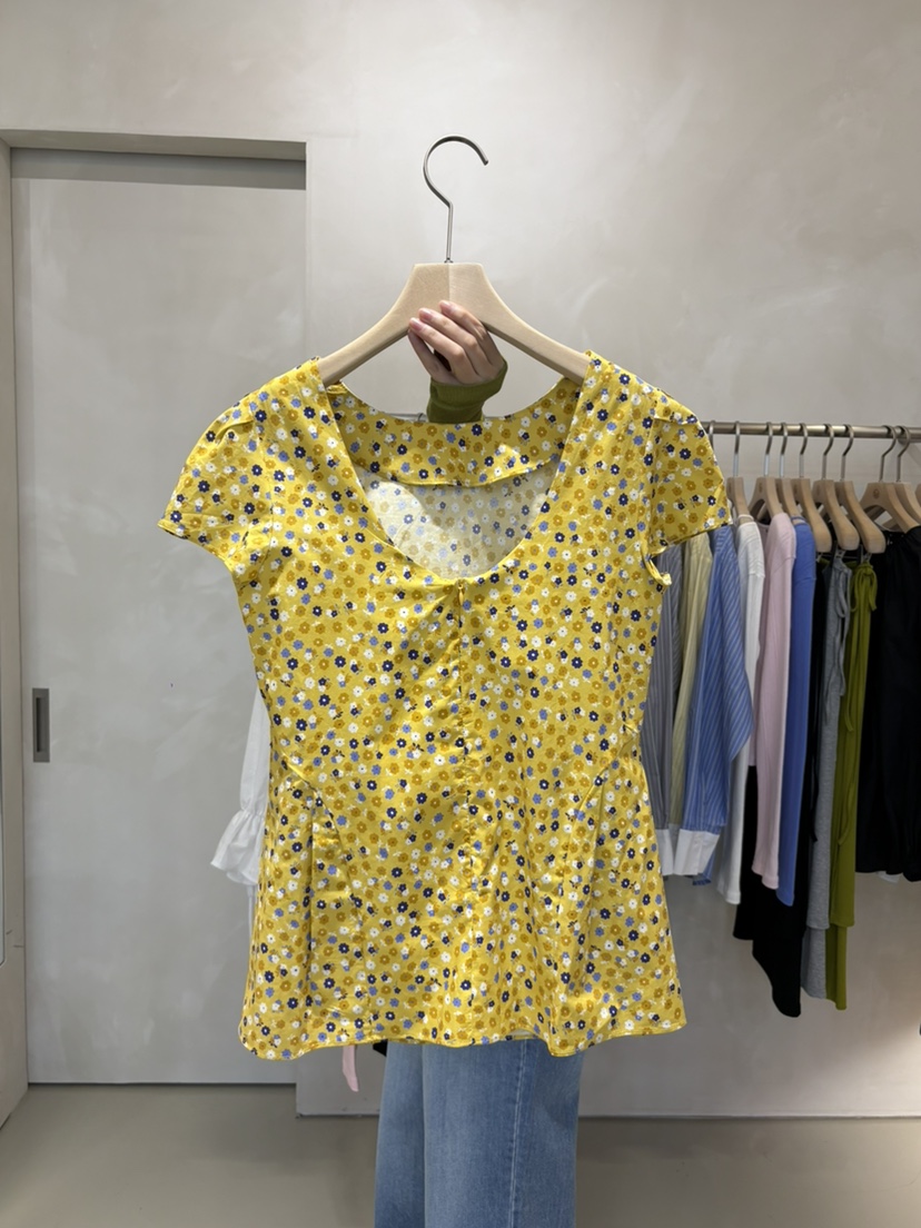 LIVE AID-P韓國直郵女士新品時尚人氣26春夏襯衫蕾絲衫LIVE AID-P襯衫/蕾絲衫