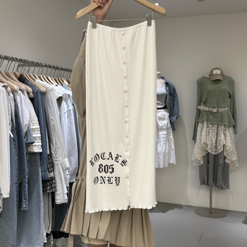 VAULT韓國東大門直郵女裝新款職業熱賣時尚休閑長裙紐扣羅紋VAULT長裙圖色1