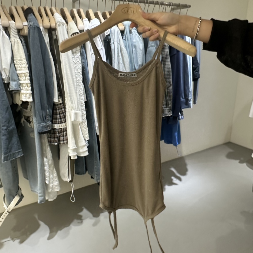 VAULT韓國東大門直郵女士新款人氣26春夏熱賣休閑吊帶背心VAULT吊帶/背心圖色3